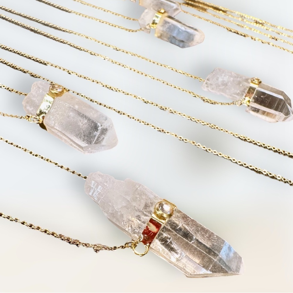 NEW Natural Clear Quartz Column Spear Pendant W/ Swarovski Crystal Accent - Picture 8 of 16